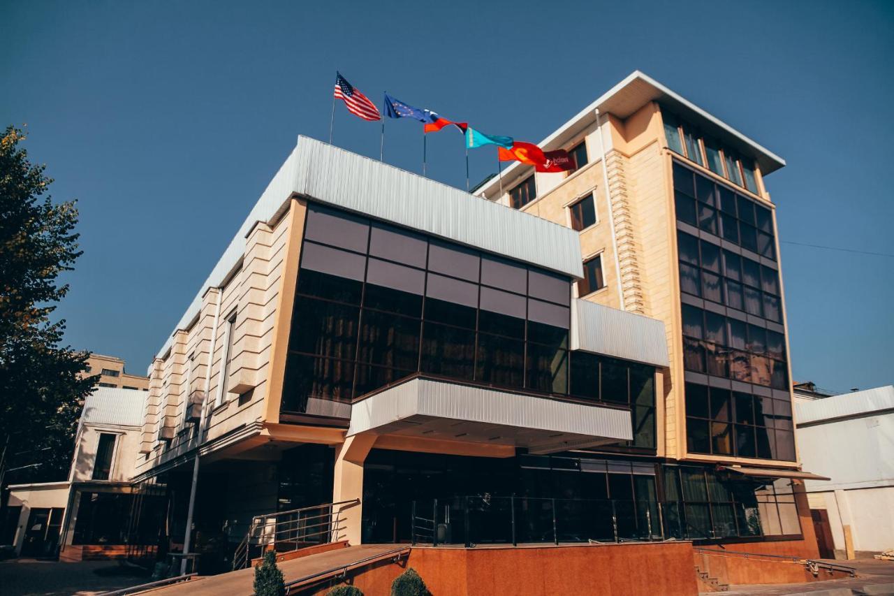 City Hotel Bishkek Exterior photo