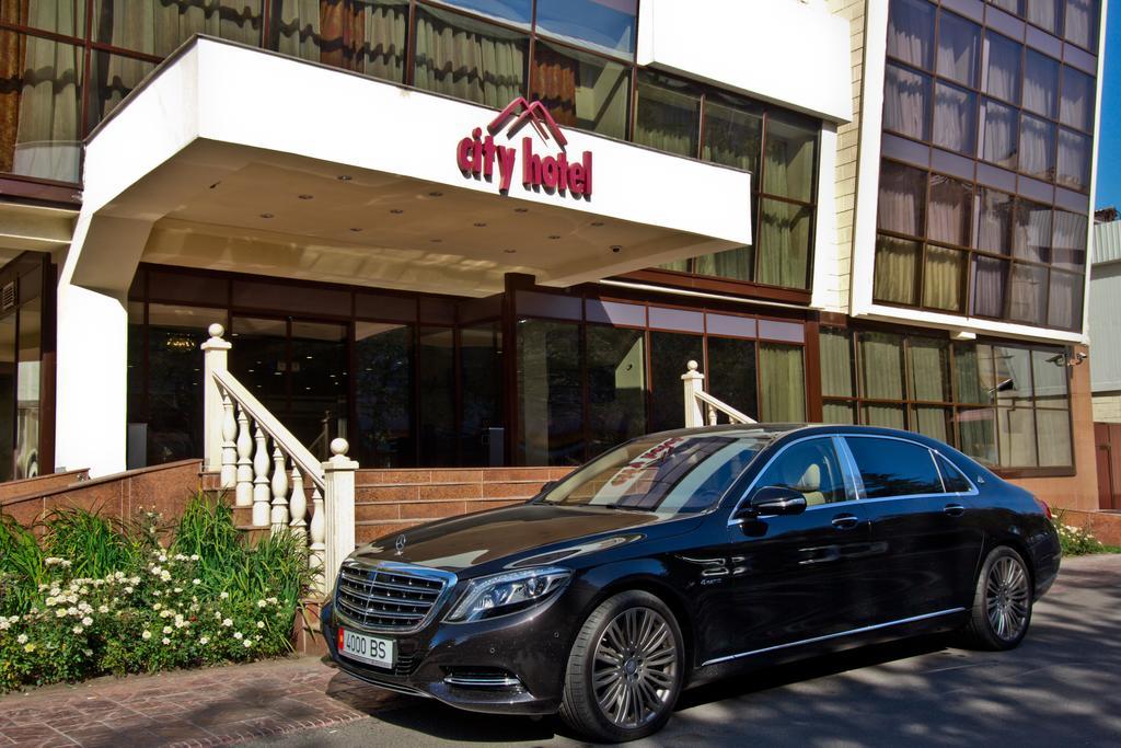 City Hotel Bishkek Exterior photo