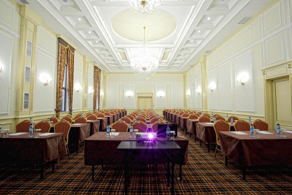 City Hotel Bishkek Exterior photo