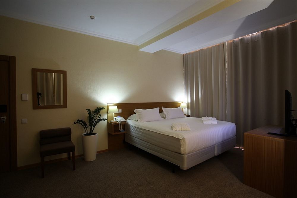 City Hotel Bishkek Exterior photo