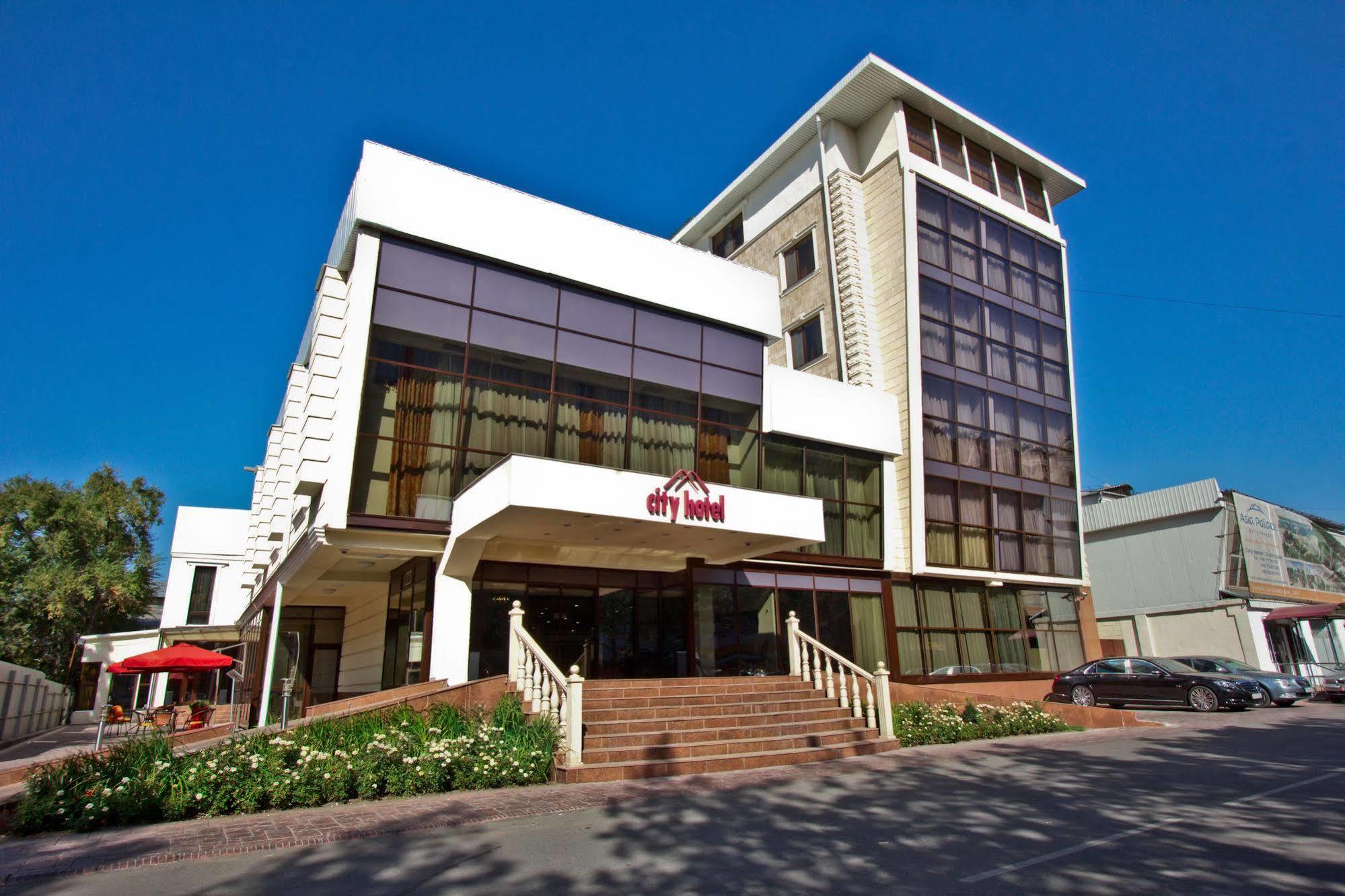 City Hotel Bishkek Exterior photo